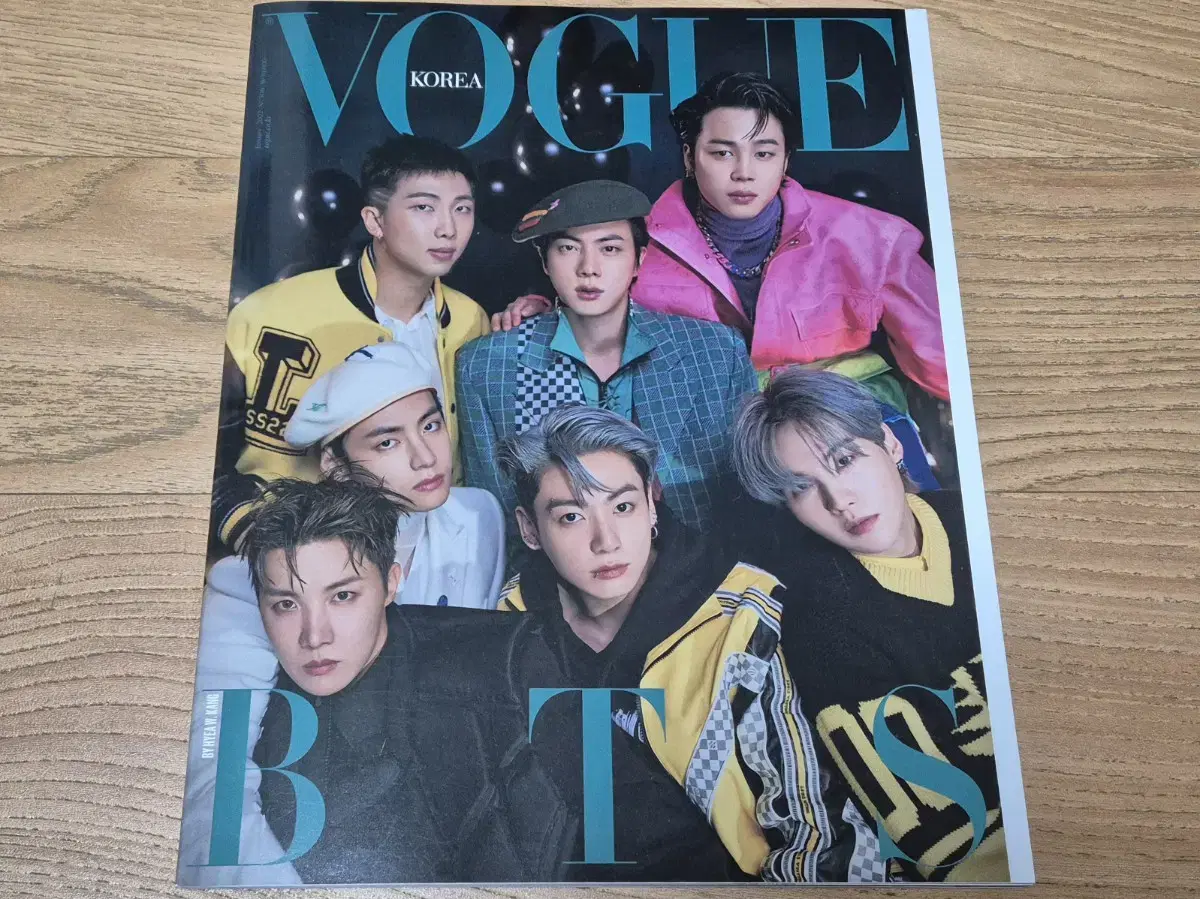 보그 VOGUE BTS 잡지 (2022.01)